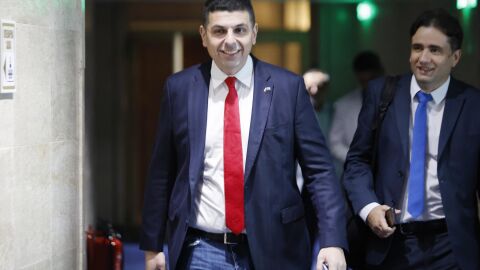 Ивайло Мирчев: Решения при Борисов се взимат в зайчарника - там, където той си плющи белота
