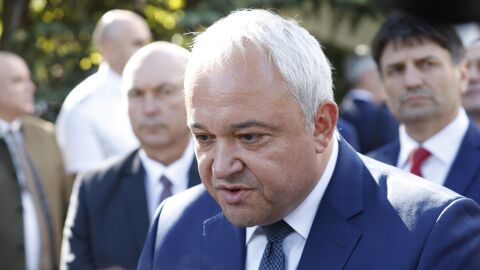 Снимка: Иван Демерджиев: Много скоро ще има отговори и за полетите, и за мантинелите