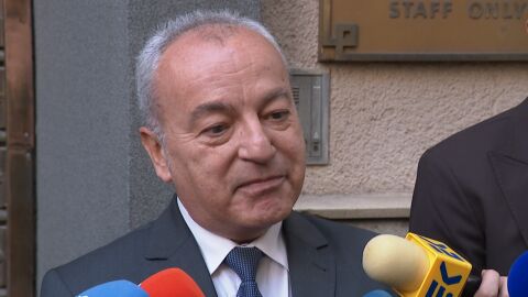 Снимка: Гълъб Донев: Нарушение на закона е, ако ви подарят домашна ракия, но никой няма да дойде вкъщи да ви провери
