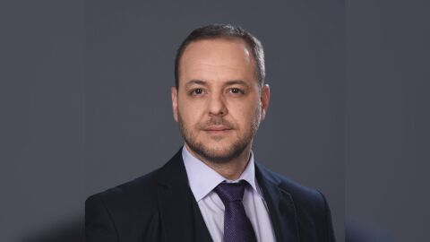 Снимка: Прокуратурата връчва обвинителния акт на Борислав Сандов