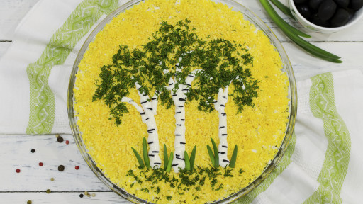 Снимка 4 ефектно аранжирани салати за Великден, от които всички ще ахнат (СНИМКИ)