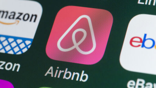 Airbnb е глобена с 64 млн. евро за реклама на нелицензирани имоти 