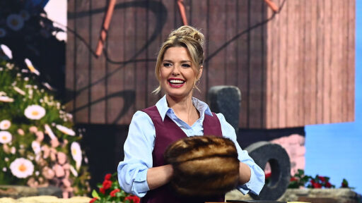 Баница с късмети, песни и хора в последния епизод за сезона