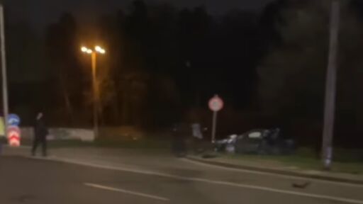 Тежка катастрофа на „Цариградско шосе“, кола е &quot;изхвърчала&quot; върху тревна площ (ВИДЕО)