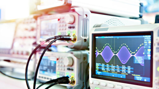 3 месеца мъж от Варна излъчва в ефир заблуждаващи съобщения за радиоактивно замърсяване