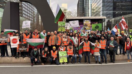 Трактори по улиците на Брюксел: Български фермери казаха „не на политиката на ЕК“