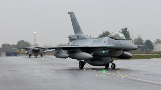 Български пилот на F-16: Самолет, който носи непознати способности за българските ВВС