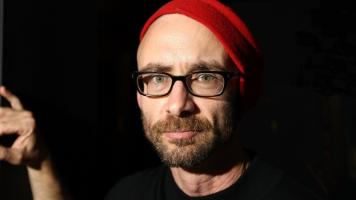 Снимка Чък Паланюк ~ Ти не си твоята работа. Ти не си парите, които имаш в банката (СНИМКИ)