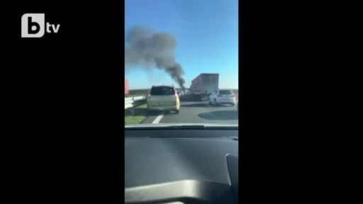 Лек автомобил на метан се самозапали на автомагистрала „Тракия“ 