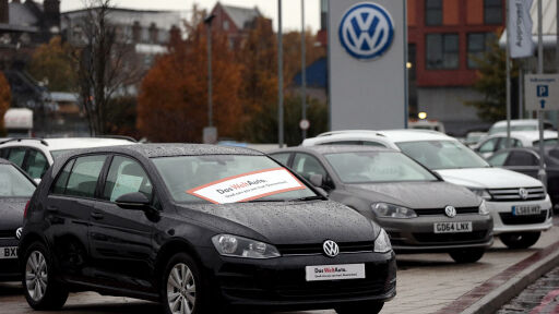 Volkswagen отчете спад на печалбата под натиска на Китай