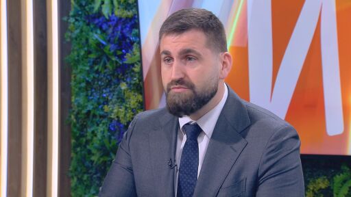 Андрей Новаков: Когато лидерът на ГЕРБ каже „добре е за България да намериш от пиле мляко“, питаш „прясно или кисело“