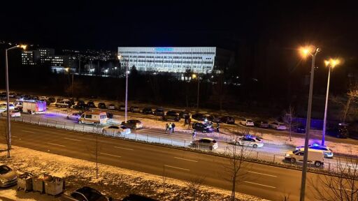 Катастрофа на бул. „Александър Малинов“, кола е обърната по таван