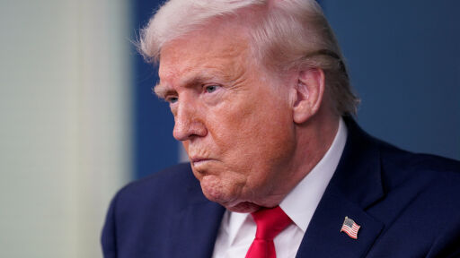 С хаотична пресконференция Тръмп отбеляза първата година от завръщането си, определи си като "финансов гений"