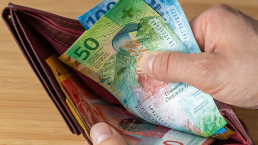 Официално: Европейска страна вписа парите в брой в конституцията си