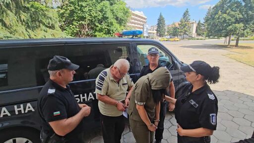 Съдът гледа мерките на двамата задържани за цигарената фабрика в Момково