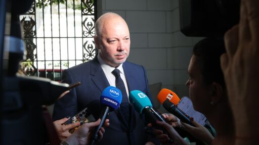 Росен Желязков: Няма данни за превишени правомощия при ареста на варненския кмет