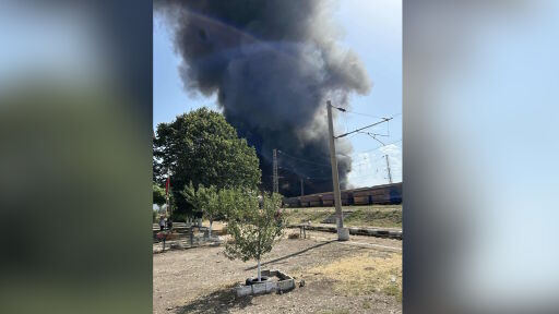Пожар избухна в района на ТЕЦ „Бобов Дол“ (СНИМКИ)