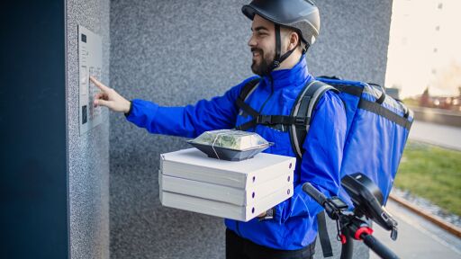 Експанзия в България: Платформа за доставка на храна разширява мрежата си в още два града