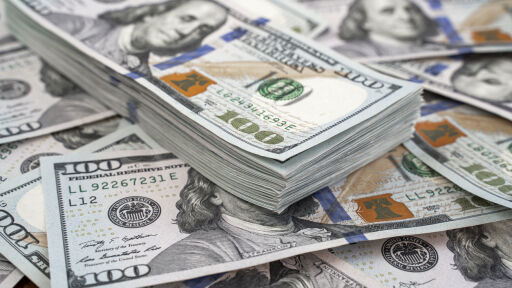 Най-богатата жена в историята е имала с 11 трилиона долара повече от Мъск и Гейтс взети заедно