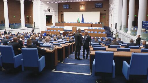 Край на името „ДПС-ДПС“: НС реши групата около Ахмед Доган да смени името си