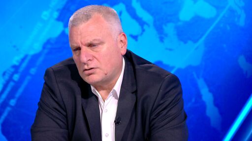 "Животът - докато се ухилиш и се озъбиш"