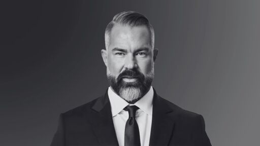 Снимка Шок в света на красотата: директор на Estée Lauder издъхна в ръцете на съпруга си (СНИМКИ)