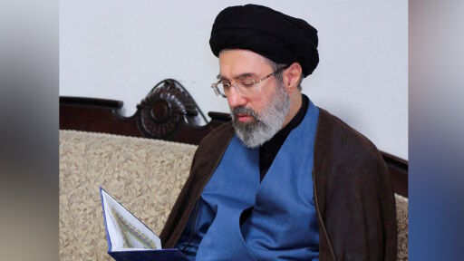 „Аятолах Моджтаба Хаменей е жив и управлява страната“