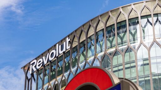 Revolut е регистрирала рекордна печалба и ръст на клиентите през 2025 г.