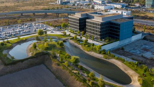 Cтpoят нoвa лoгиcтичнa cгpaдa в Coфия