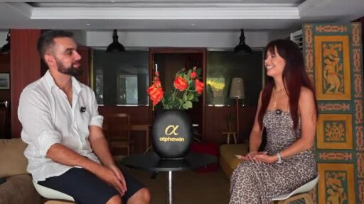 Зад кадър с Туджаров: Ангелина: Не мога да кажа, че харесах ергените