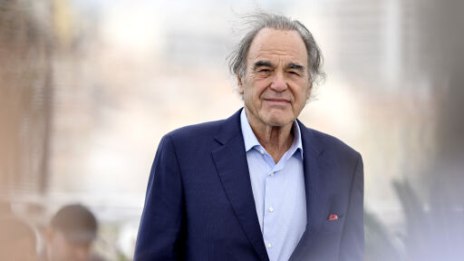 Снимка 3-кратният носител на „Оскар“ Оливър Стоун снима в София първия си игрален филм от 10 години насам