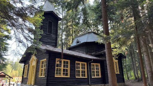 Единствената дървена църква в България – ето къде се намира