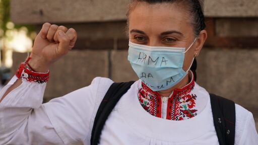 Отново на протест: Млади лекари и сестри искат по-високи възнаграждения