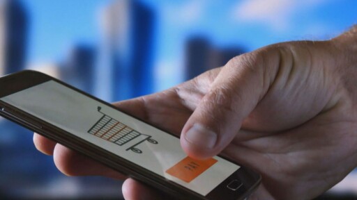 Дължите ли данък на НАП, ако продавате лични вещи онлайн?