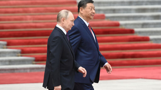 Си Дзинпин на посещение в Москва, ще обсъжда с Путин Украйна и САЩ