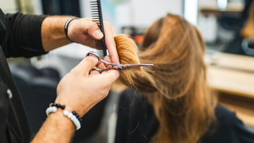 В София дамското подстригване поскъпва със 178% за 5 години