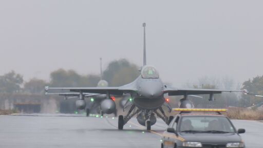 Още два самолета F-16 Block 70 пристигнаха в България (СНИМКИ и ВИДЕО)