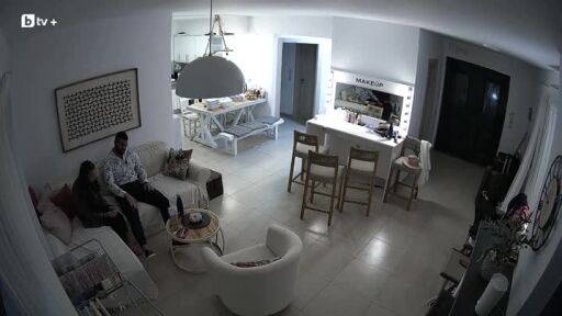 Виктория се разплака след разговора си с Тихомир