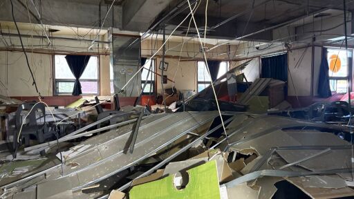Инцидент в супермаркет: Таван се срути върху десетки клиенти, 38 са пострадали