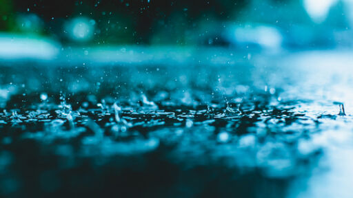 Интензивни валежи днес: Оранжев и жълт код в няколко области