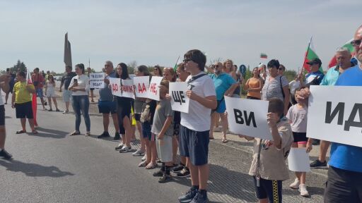 Протестът срещу безводието в Плевен отново затвори пътя София – Варна