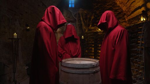 Владо Карамазов разпределя ролите в „Traitors: Игра на предатели“ на 16 септември от 20 часа по bTV 
