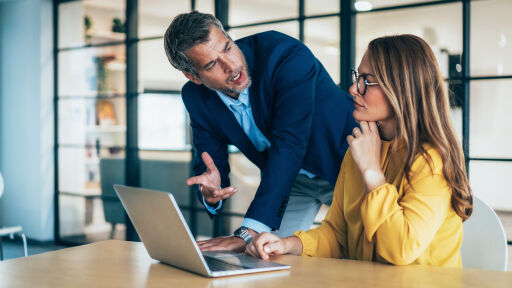 Снимка Отказ за работа заради „стара“ кола - и още случаи, в които външният вид струва кариера (+АНКЕТА)