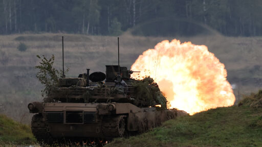 Украйна разби престъпна група, изпрала 13 милиона долара в отбранителния сектор