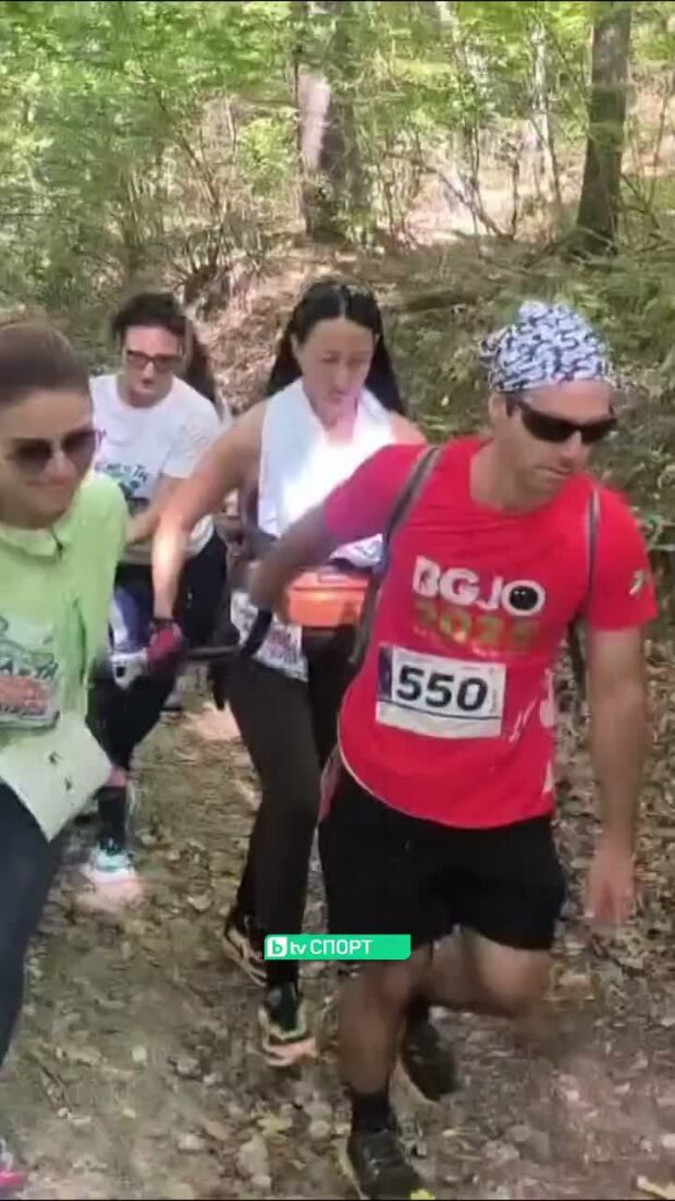 Някои върхове се покоряват с крака, други - със сърце.