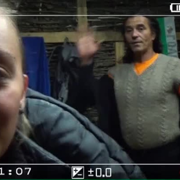Според видео дневниците на някои участници, всичко във фермата е наред
