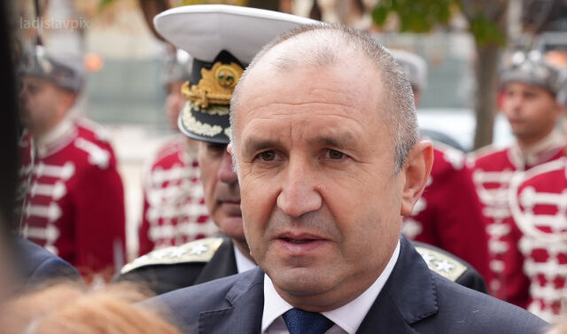 Румен Радев