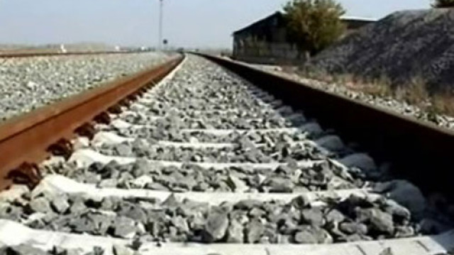 Снимка: Най-малко 35 убити и 100 ранени при влакова катастрофа в Индия