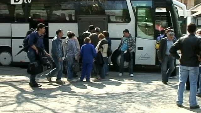 Снимка: Блокираните в Лондон ученици се завърнаха у нас