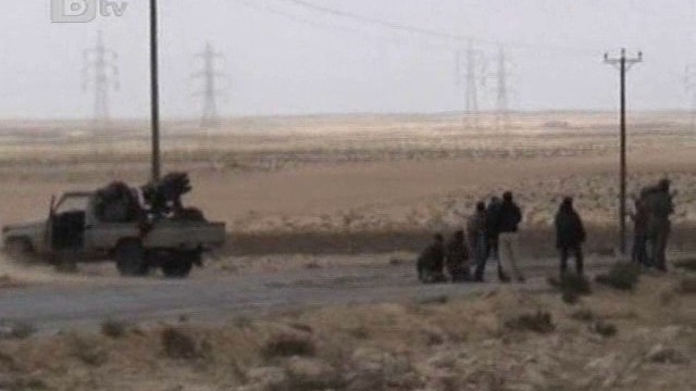 Снимка: Силите на Кадафи обстрелвали Мисрата с ракети 